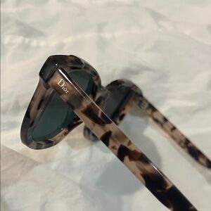 Dior Step Tortoise Shell Sunglasses preowned used
